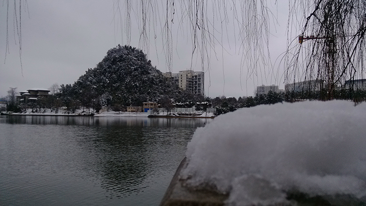 2月18日貴陽下大雪了